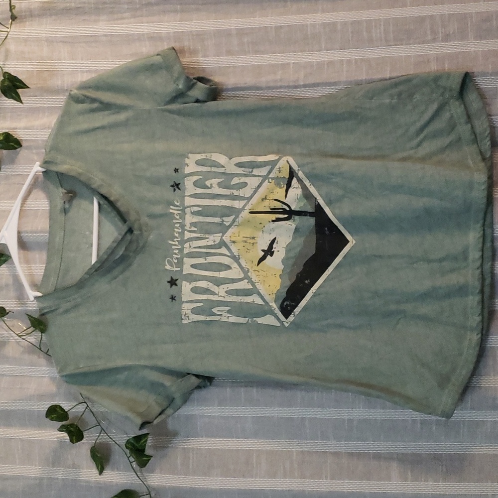 Panhandle Slim Western Short Sleeve Shirt V Neck Sage Green Desert Graphic